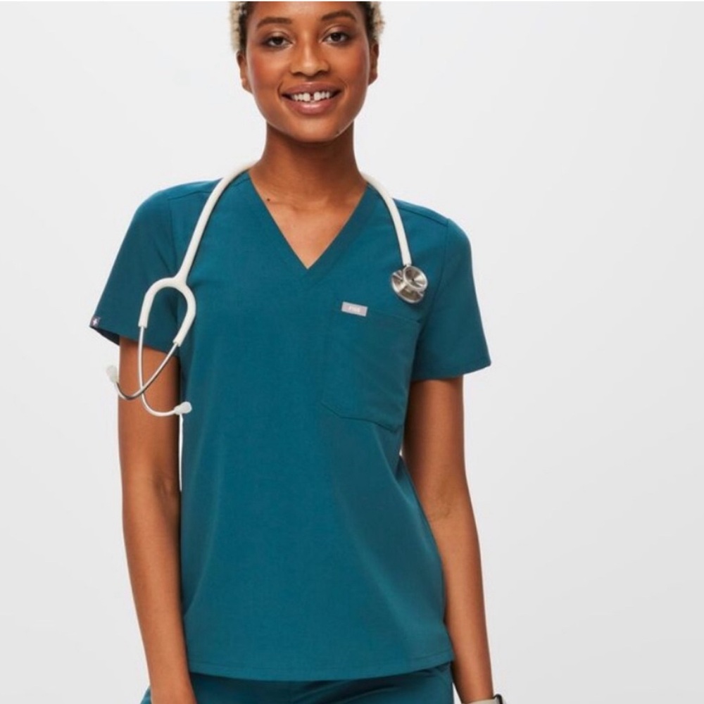 Figs Catarina and Kade Caribbean Blue Size Small Scrubs Set